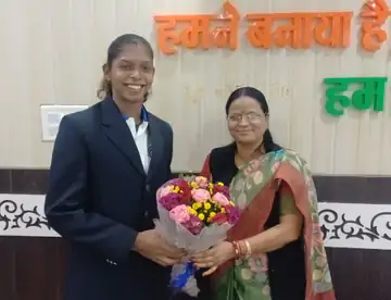 ЁЯМЯ тАЬрд╕рдВрдЬреБ рдиреЗ рд╕рд╛рдмрд┐рдд рдХрд░ рджрд┐рдпрд╛тАФ рдмреЗрдЯреА рд╣реЛ рддреЛ рдРрд╕реА!тАЭ