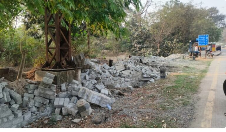 बिना नोटिस चली जेसीबी! निगम के उप आयुक्त पर मनमानी का आरोप, CSEB ने कलेक्टर से लगाई गुहार