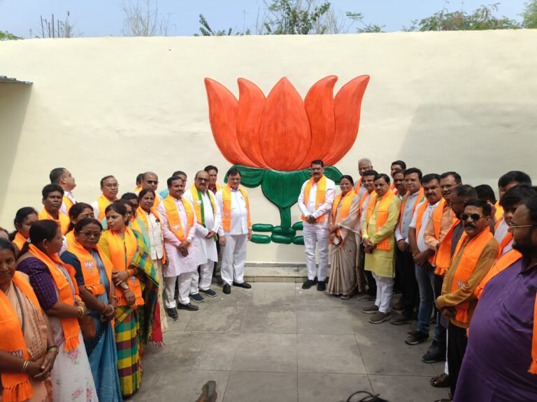 “कोरबा में भाजपा का स्थापना दिवस उत्साह के साथ मना, दीनदयाल कुंज बना आयोजन का केंद्र”