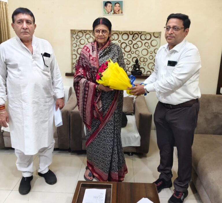 दूरदराज गांवों में नेटवर्क सुधारने सांसद ज्योत्स्ना महंत ने अफसरों की ली क्लास!